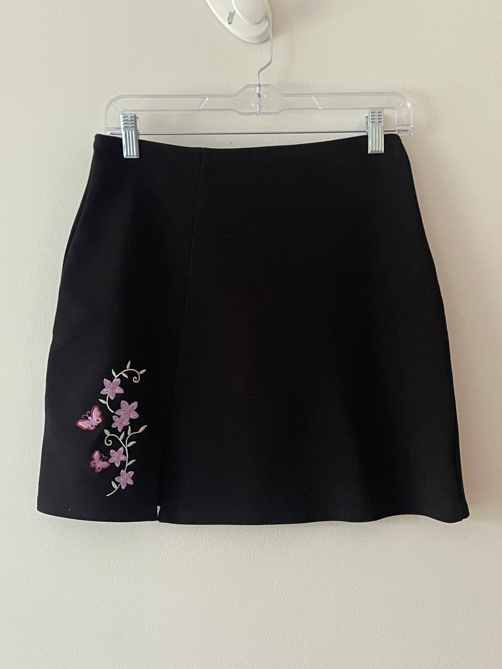 Y2K Derek Heart Black Embroidered Floral Skirt Size M Whimsigoth Butterfly Mini